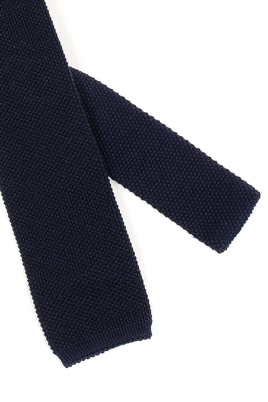 Klader Oscar Jacobson | Tie Knitted