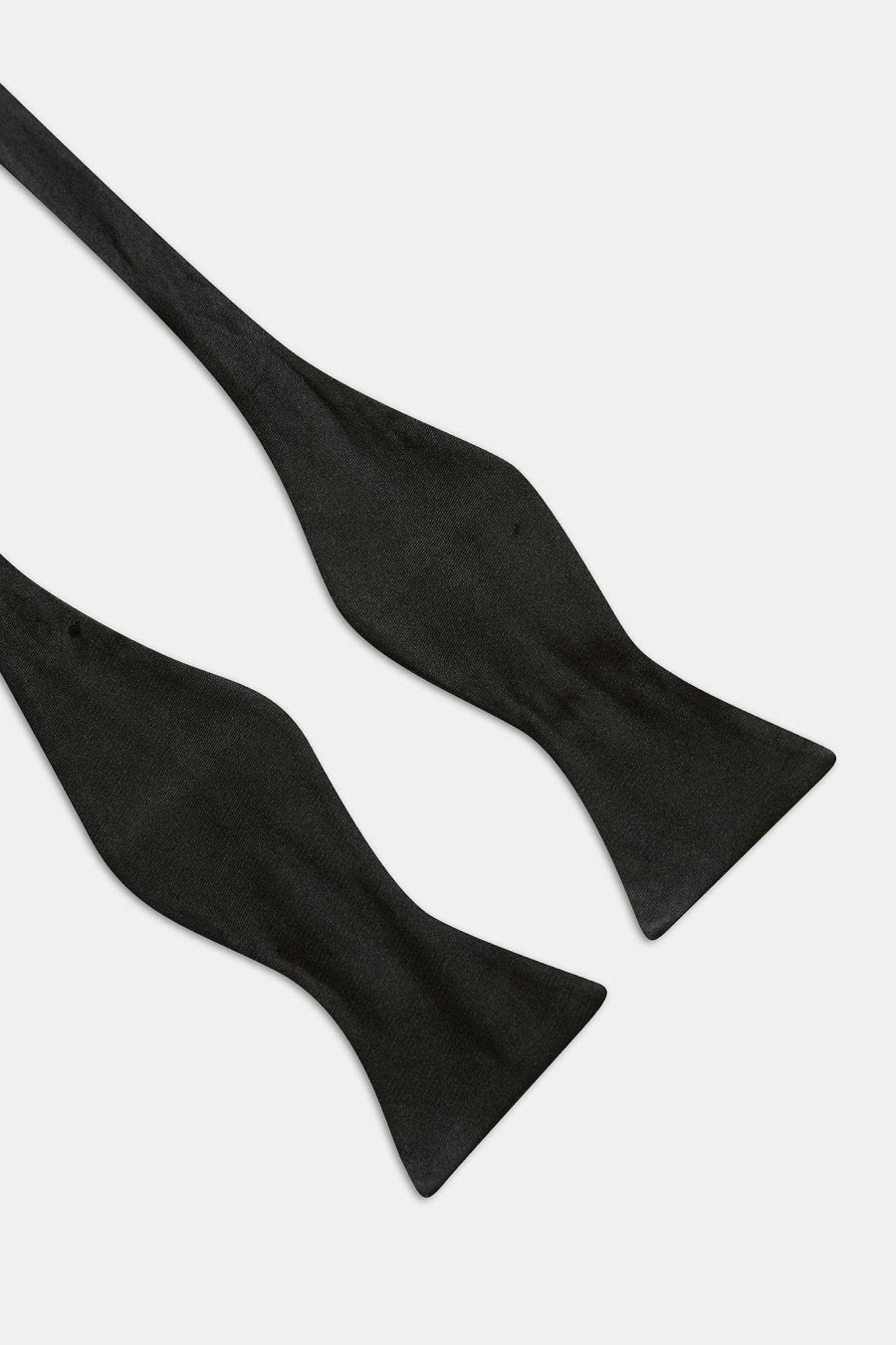 Klader Oscar Jacobson | Untied Silk Bow Tie