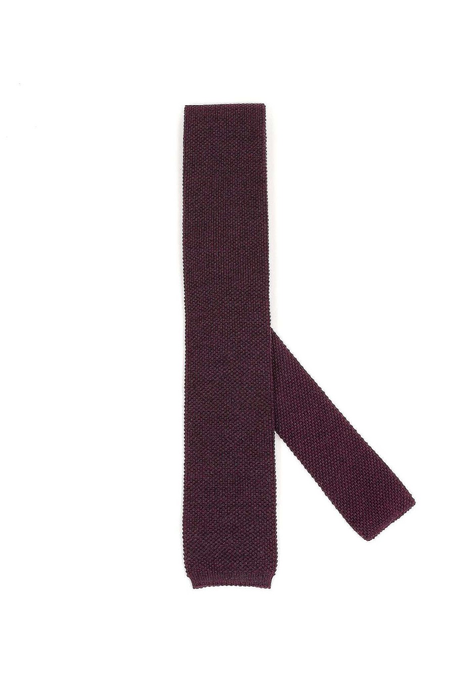 Klader Oscar Jacobson | Tie Knitted